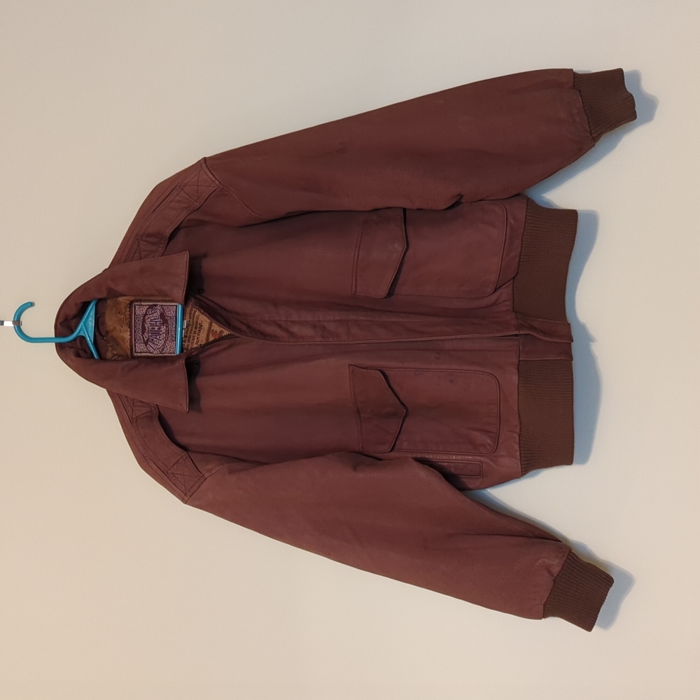 International Leather Collection